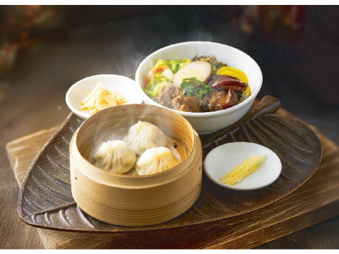 横浜中華街 台湾美食店 886食堂