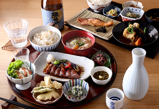 Ookamado Meshi Torafuku Logo